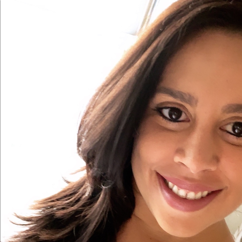 Meet your Posher, Yara